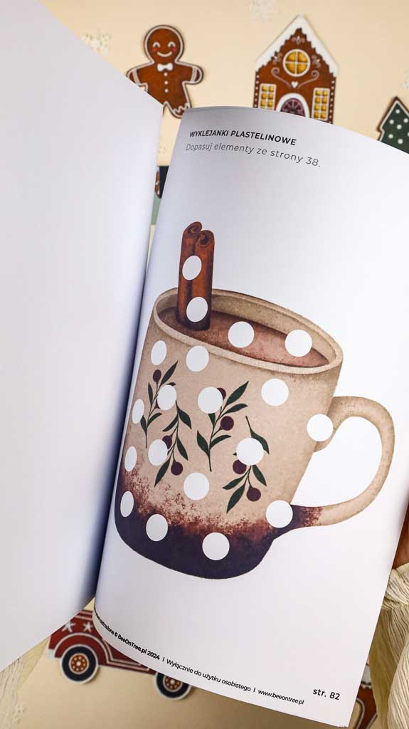 Swieta swieta Montessori Printable PDF Materialy do druku Karty trojdzielne klamerkowe alfabet 3D miasto pierniczkowe domek makieta kalendarz adwentowy beeontree.pl Tulalas 29