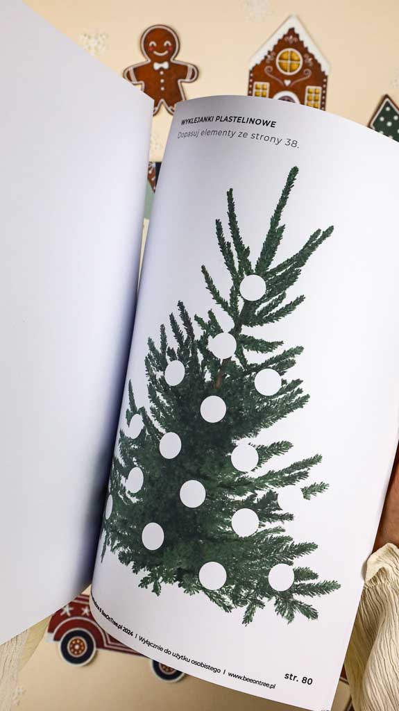 Swieta swieta Montessori Printable PDF Materialy do druku Karty trojdzielne klamerkowe alfabet 3D miasto pierniczkowe domek makieta kalendarz adwentowy beeontree.pl Tulalas 30